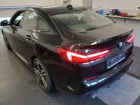 Vaade tagant vasakult