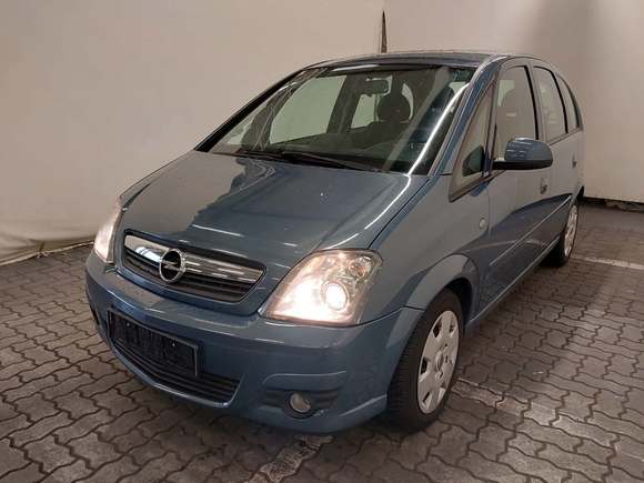 Náhled zpředu zleva