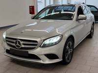 Pogled od napred levo