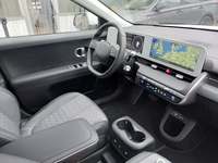 Вид на салон