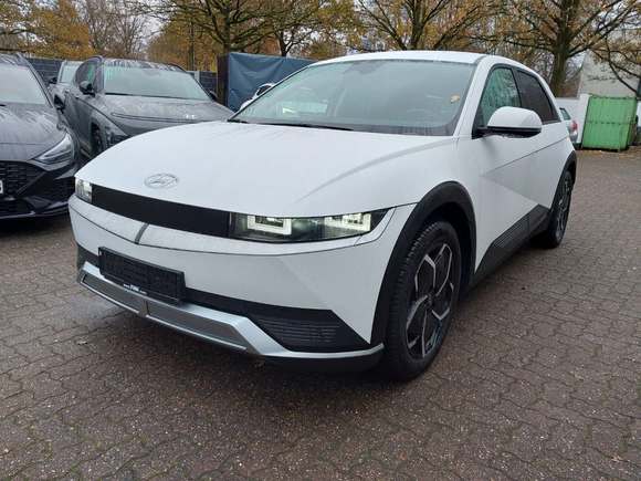 Вид спереди слева