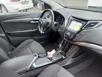 Вид на салон