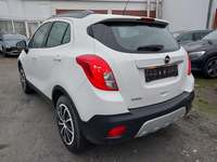 Вид сзади слева