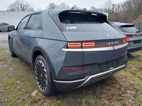 Вид сзади слева