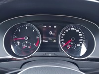 Вид на приборную панель