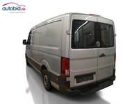 Pogled od pozadi levo