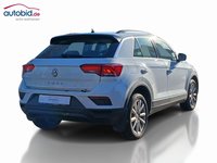 Pogled od pozadi desno