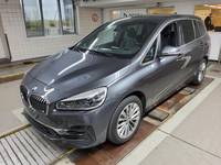 Pogled od napred levo