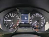 Pohled na přístrojovou desku