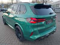 Vaade tagant vasakult