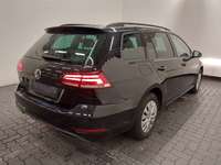 Pogled od pozadi desno