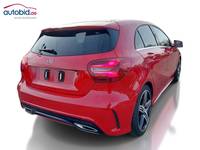 Skats no labās puses aizmugurē