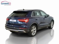 Pogled od pozadi desno