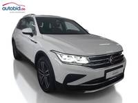 Вид спереди справа