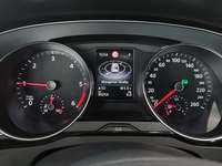 Вид на приборную панель