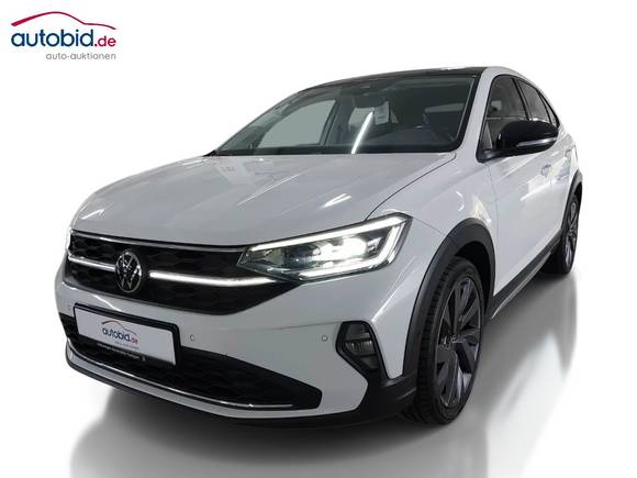 Вид спереди слева