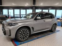 Pogled od napred levo