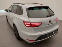 Вид сзади слева