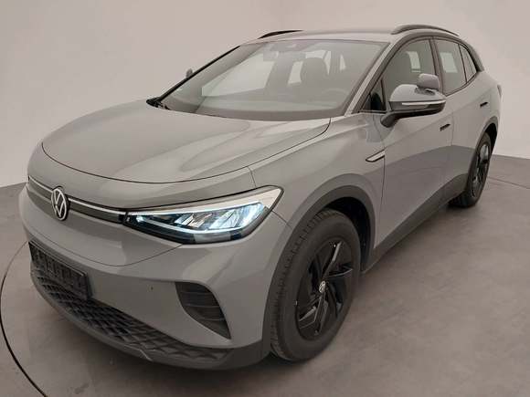 Вид спереди слева