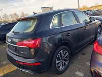 Pogled od pozadi desno