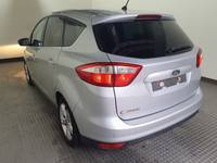 Pogled od pozadi levo