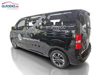 Vaade tagant vasakult