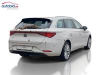 Pogled od pozadi desno