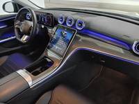 Вид на салон