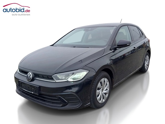 Skats no kreisās puses priekšā