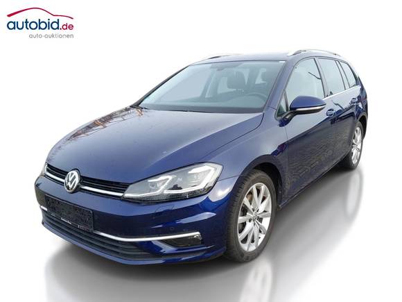 Skats no kreisās puses priekšā