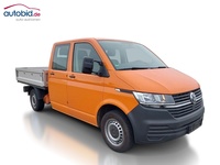 Skats no labās puses priekšā