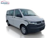 Skats no labās puses priekšā