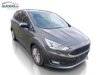 Pogled sprijeda desno