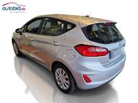 Vaade tagant vasakult