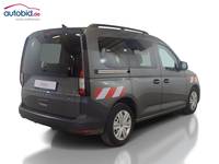 Pogled od pozadi desno