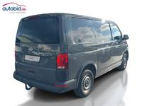 Pogled od pozadi desno