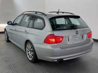 Vaade tagant vasakult