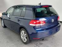 Vaade tagant vasakult