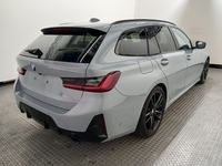 Pogled od pozadi desno