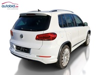 Skats no labās puses aizmugurē