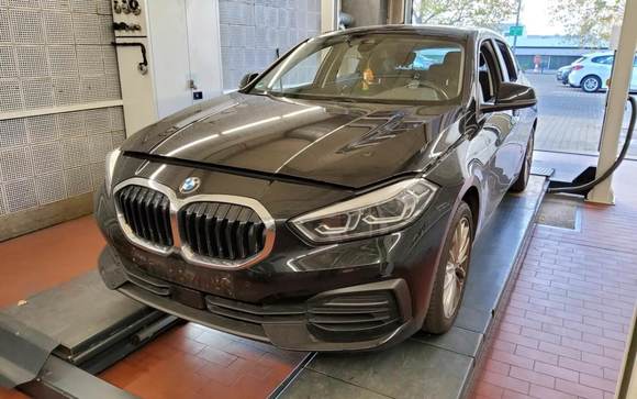 Vista dianteira esquerda