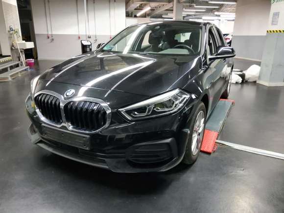 Vista dianteira esquerda