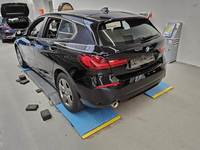 Vista traseira esquerda