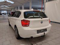 Widok z tyłu po stronie lewej