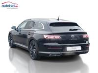 Pogled od pozadi levo