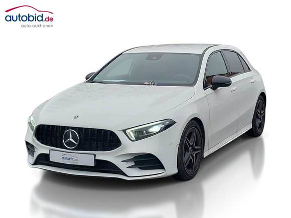 Pogled od napred levo