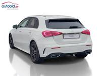 Pogled od pozadi levo