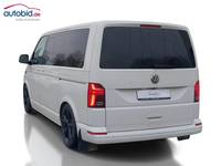 Pogled od pozadi levo