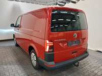 Pogled od pozadi levo