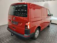 Pogled od pozadi desno